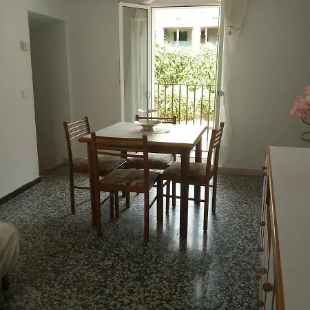 Apartament Juncar Apartment