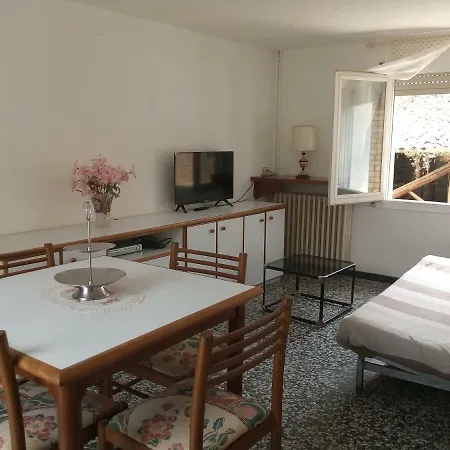 Apartament Juncar *